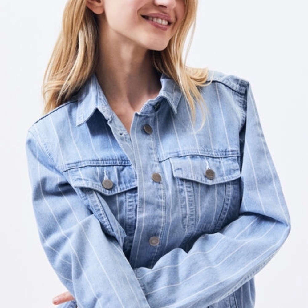 🆕 NWT RVCA Jean Jacket! - Picture 2 of 7